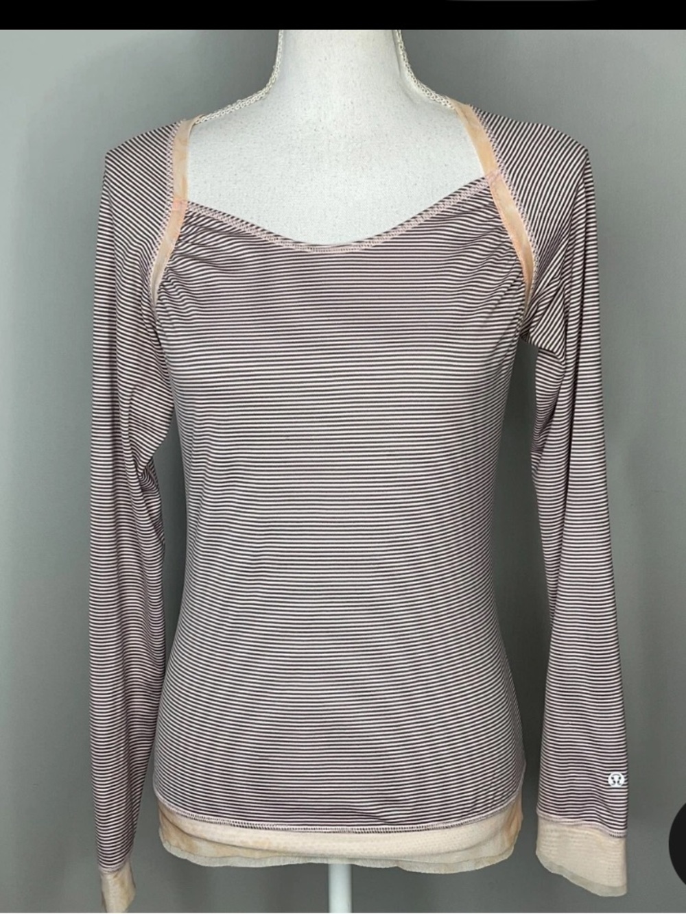 Rare Lululemon Women Top Pink Gray Stripe Long Sleeve Stretch Layer
Trim Wet Dry